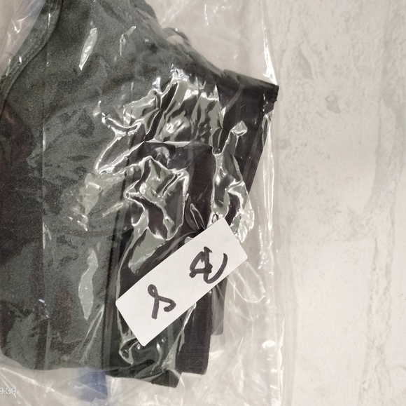 VS Pink Ultimate Racerback Camo Sports Bra Sz Medium Unlined - Picture 10 of 10